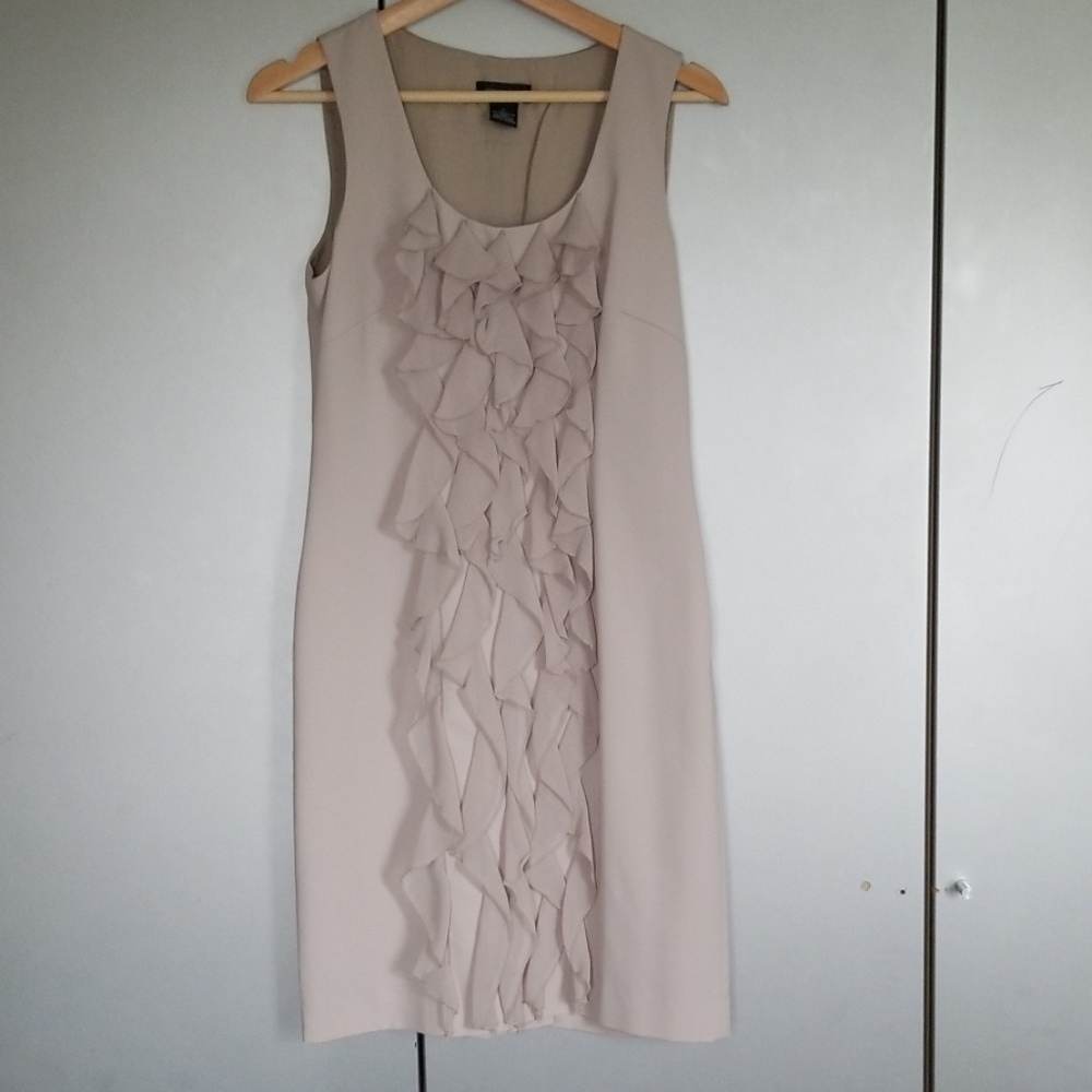Gray sleeveless dress